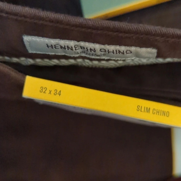 Goodfellow & Co men's Slim Chino brown pants - Picture 11 of 11